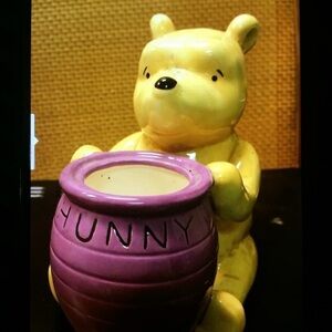 Vintage Winnie the Pooh Ceramic makeup / brush holder with 'Hunny' Pot